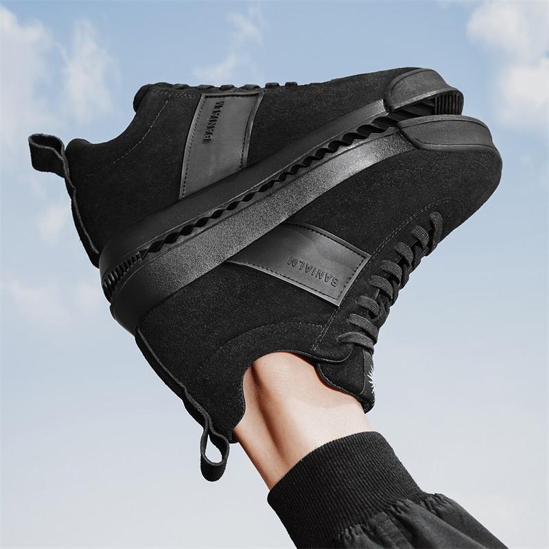 Fashion 2025 New Men Retro Versatile Original Sports Shoes Casual Outdoor Walking Soft Non-slip Mens Trainers Male Campus Court Workout