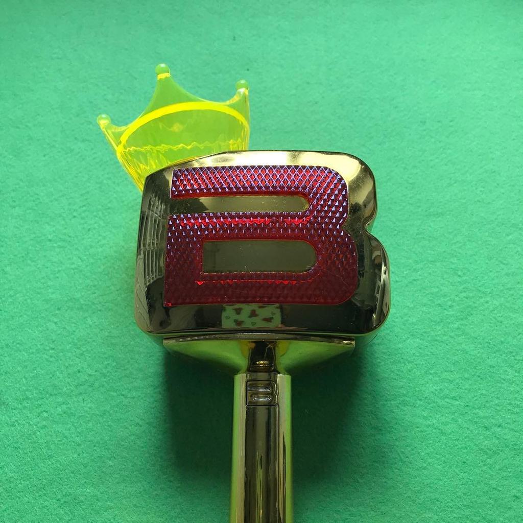 [USED] BIGBANG (Crown) 10th Anniversary Official Light Stick