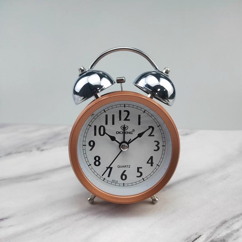 Nordischer Stil Metall Analoger Wecker Mit Lauter Lautstärke Für Schlafzimmerdekoration Und Weckzeitgeber