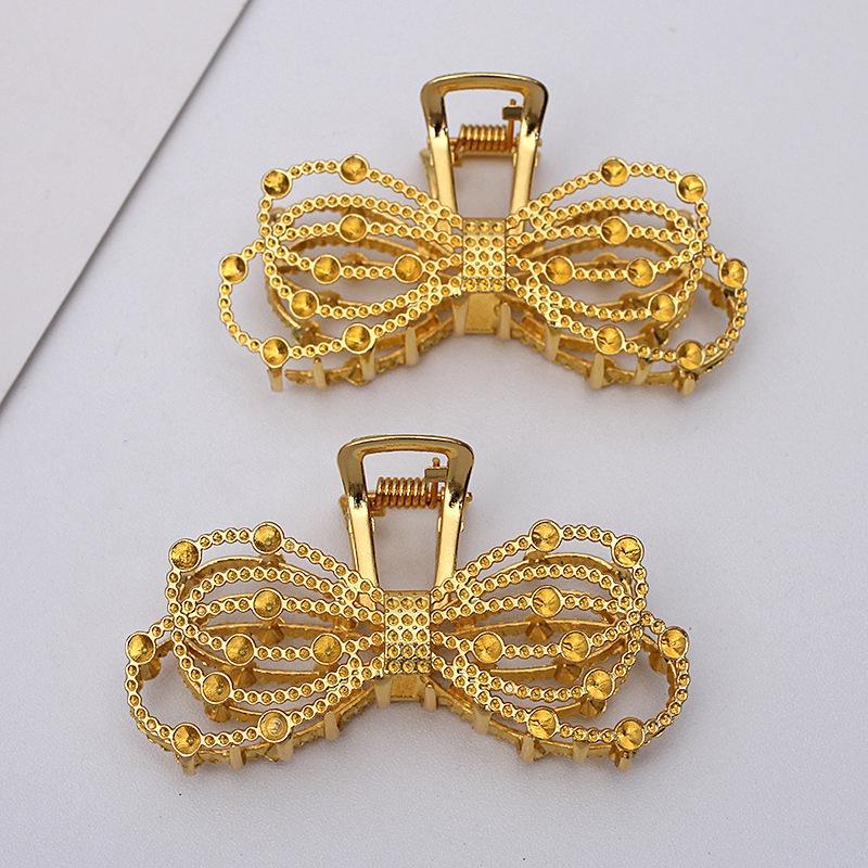 (5614) Metal Hairpin Headdress Claw Clip Big Paw Shark Back Head