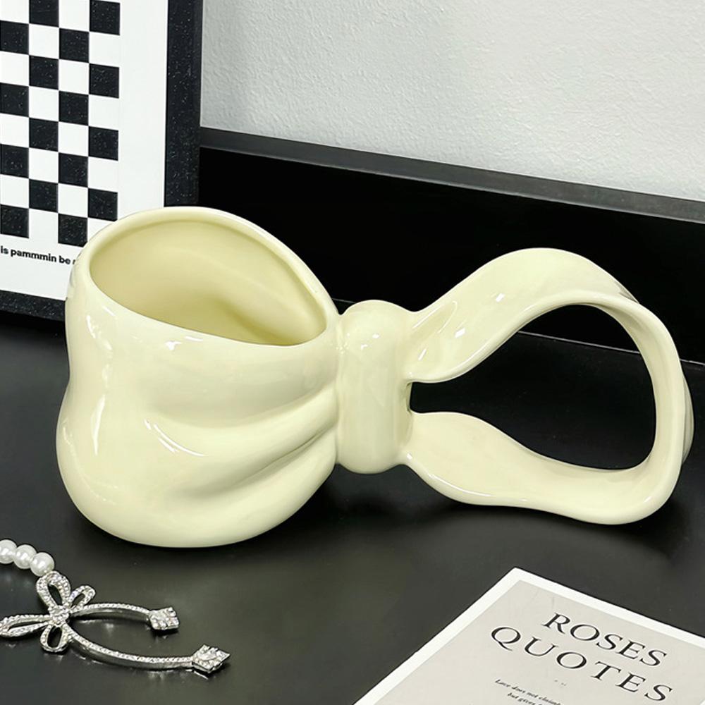 

Фантазийная чашка для воды с ручкой в виде бабочки и узла, кружка с длинной ручкой, большая емкость, кофейная чашка, керамическая чашка для завтрака, подарок высокого класса 401-500ml