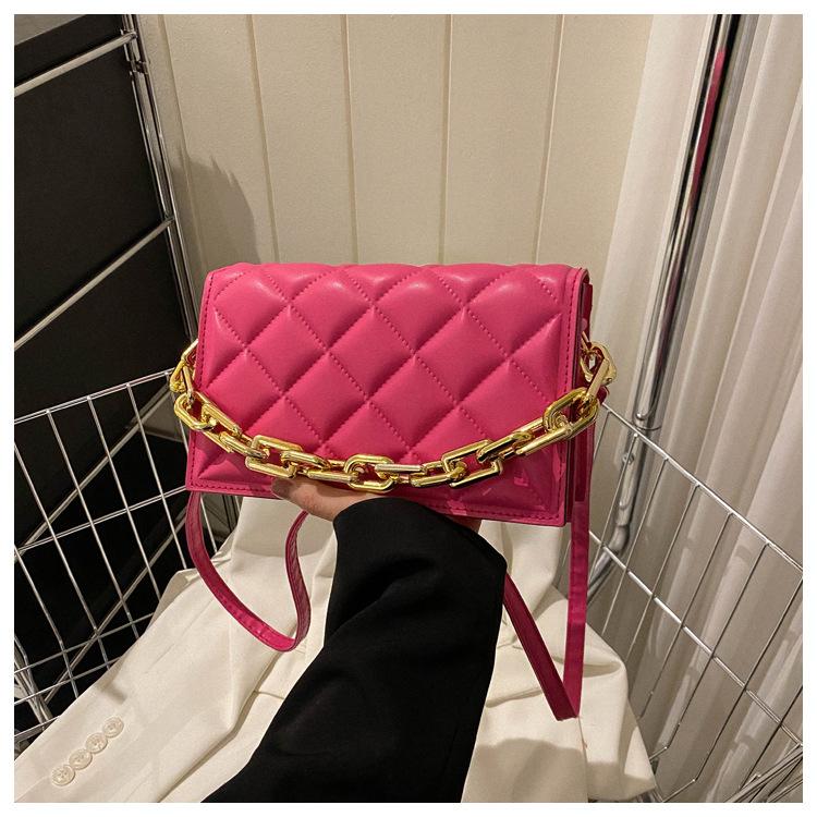 

Нова літня жіноча сумка 2024 року, нова модна модна універсальна сумка на одному плечі через плече, переносний на ланцюжку, маленька квадратна сумка, жіноча сумка червоний