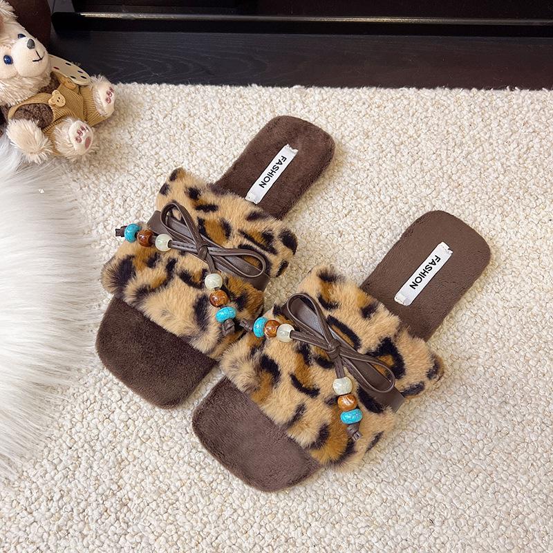 Thick-soled ultra-light-soled fluffy slippers women's shoes, new non-slip soft-soled foreign-style home cotton slippers in autumn and winter 2025