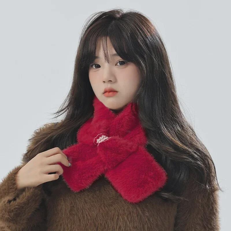 Cozy Korean-Style Women's Scarf: Soft, Furry, Warm, and Age-Reducing Neckband for Autumn and Winter