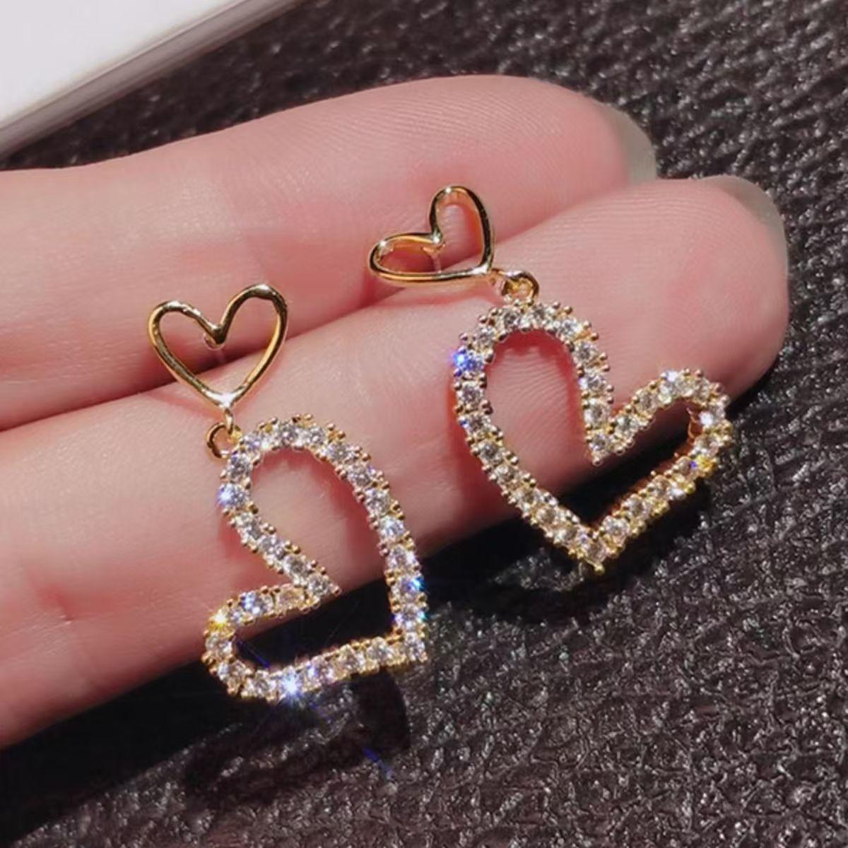 

Серьги-сердечки с бриллиантами для женщин Серьги с цирконием