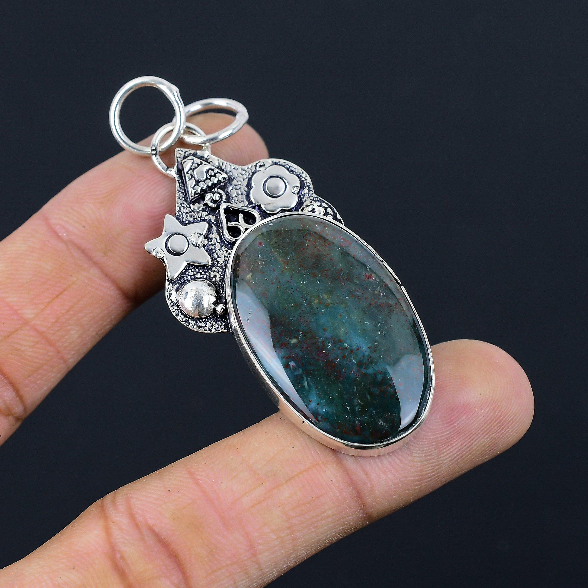 

925 Silver Oval Bloodstone Gemstone Engagement Wedding Elegant Pendant Jewelry