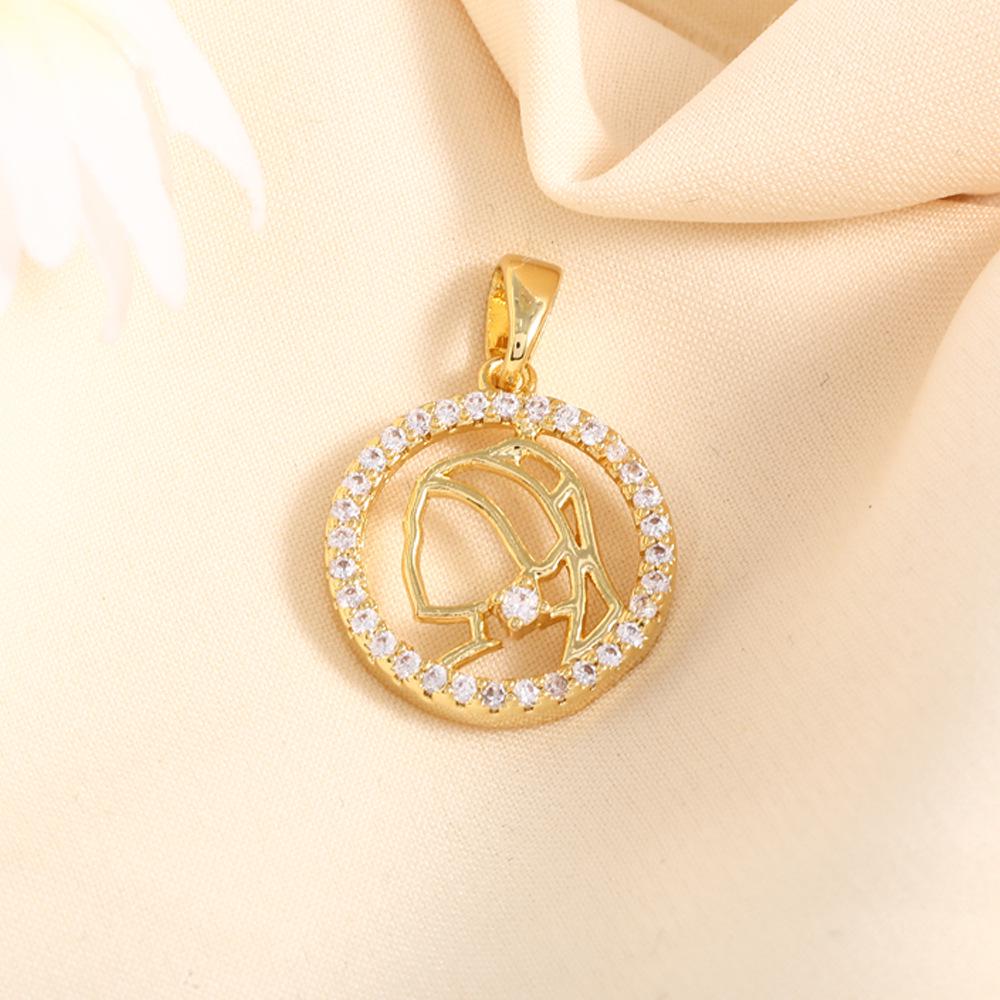 Korean Style Versatile Women's Necklace with Zircon, Gold-Plated Copper Pendant