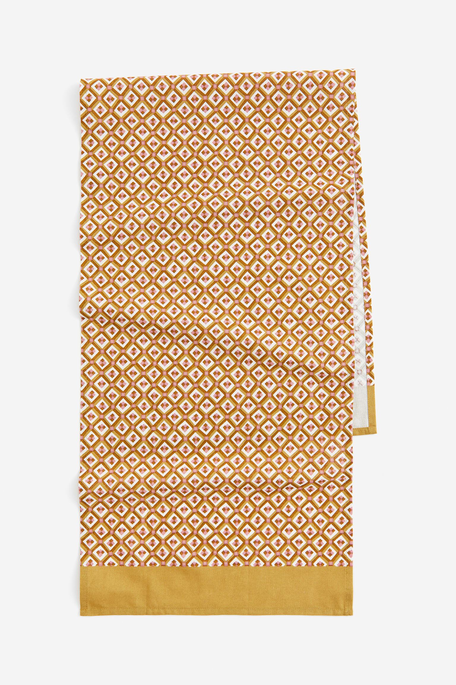 

Patterned table runner