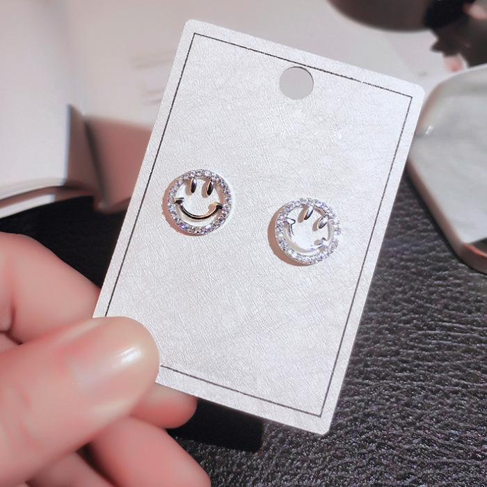 Smiley Face Stud Earrings Trendy Simple Small Earrings Women'S Exquisite Super Fairy Earrings Temperament Earrings