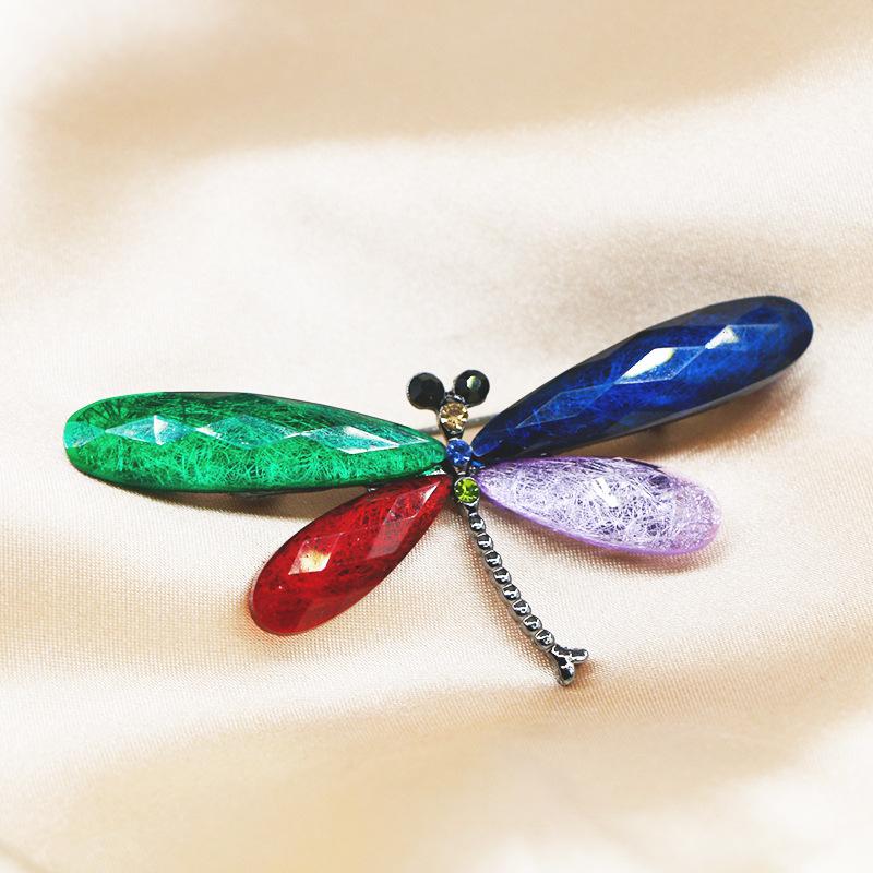Sweet Temperament Colorful Dragonfly Brooches Pins for Women Men High-end Shiny Rhinestone Corsage Jewelry Gift Does Not Fade