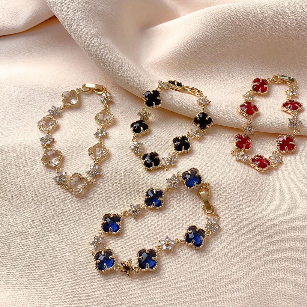 Armband verliert nicht die Farbe weibliches vierblättriges Kleeblatt neuer Zirkonia-Handschmuck leichtes luxuriöses doppelseitiges einfaches High-Level-Gefühlsarmband