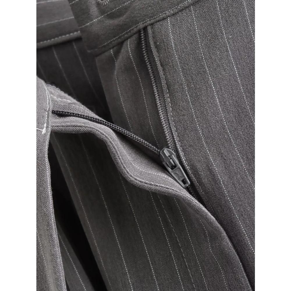 Женский комплект из полосатого пиджака и топа — фото 22