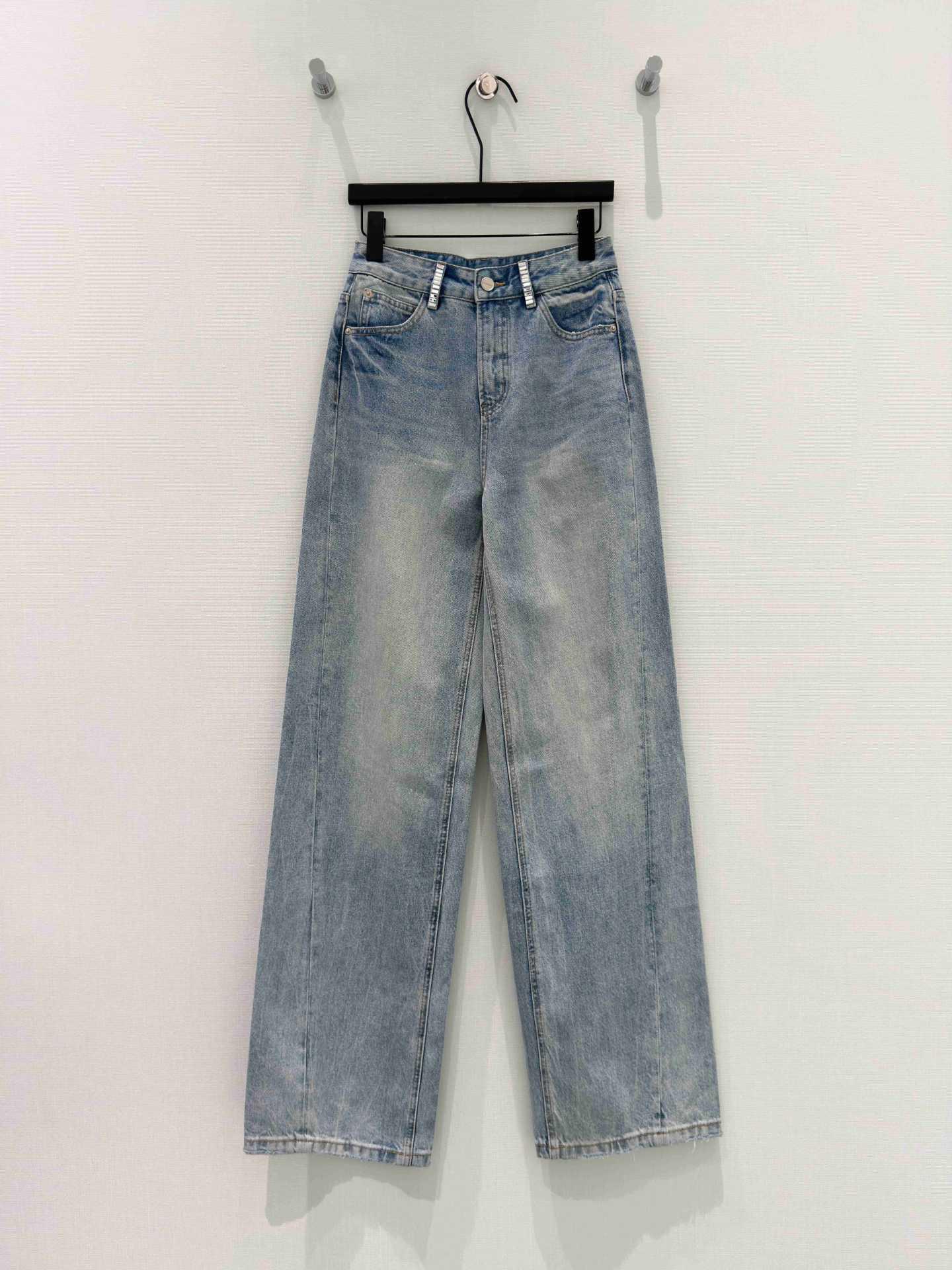 

Gradient High-Waist Straight-Leg Denim Jeans for Women - Tummy Concealing, Leg Lengthening, Spring Fashion Extra Large