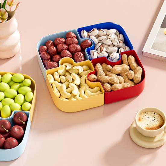 Plateau à snacks modulaire en forme de puzzle avec couvercles Organisateur amovible pour fruits, noix, bonbons Anti-poussière Empilable Plateau de service polyvalent pour table basse