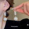 Zircon Flower Geometric Pearl Necklace: Elegant Light Luxury Collarbone Chain for Women