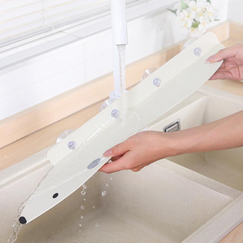 Sink Splash Guard Polar Bear Shape Non-slip Suction Cup Anti-Splash Dish Vegetable Washing Water Baffle Board Kitchen Supplies