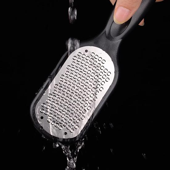 Râpe pour Callosités de Pieds avec Manche Antidérapant Lime à Pieds en Acier Inoxydable Outil de Pédicure Imperméable et Anti-Rouille pour Peaux Mortes Talons Rugueux