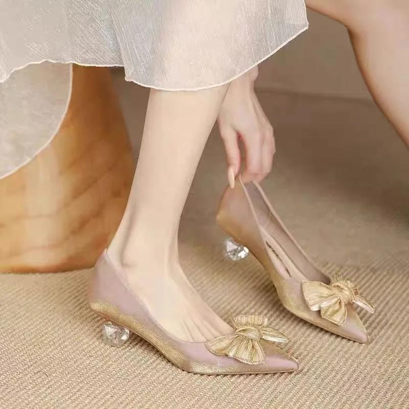 Fashion 2025 Summer New Slip On Women's High Heels Novelty Butterfly-knot Pointed Toe Med Heel Pumps for Versatile Fashion Dress Shoes