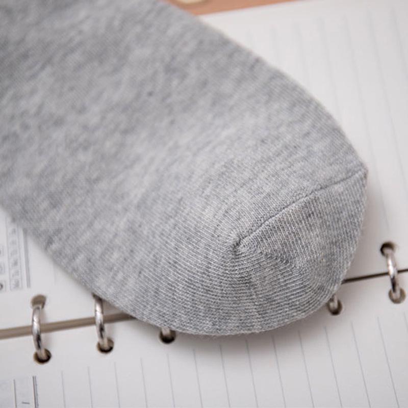 Men's Breathable Cotton Mid-Tube Socks - Sweat-Absorbent, Deodorant, Black & White, Business Casual for Spring/Summer