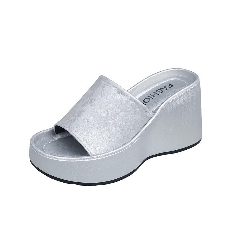 

Принтовані танкетки, взуття з відкритим носком, туфлі-мафіни на одному слові, літо 2024, нові, на товстій підошві, нові китайські повсякденні круті шльопанці для жінок 40 срібний