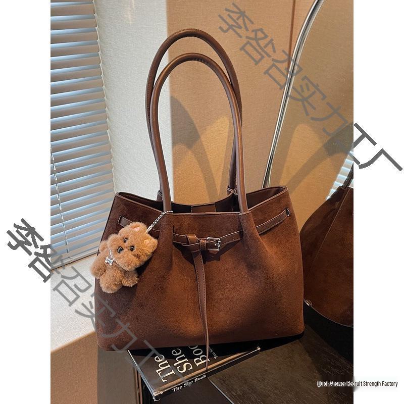 Women s Retro Suede Underarm Tote - Trendy Versatile Shoulder Bag with Large Capacity Coffee No Pendant