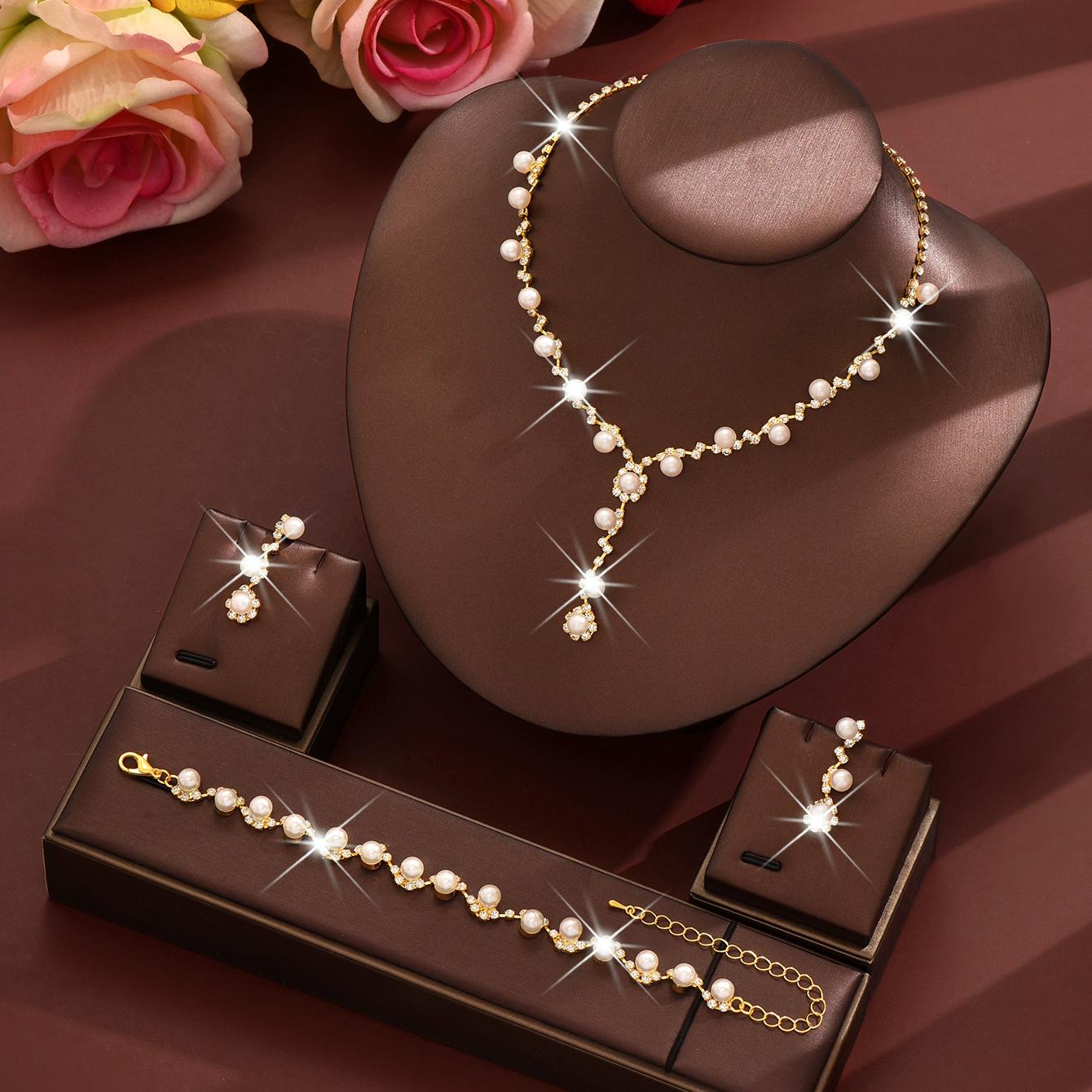 

Новый сверкающий бриллиантовый женский ювелирный набор: Ожерелье, серьги и браслет