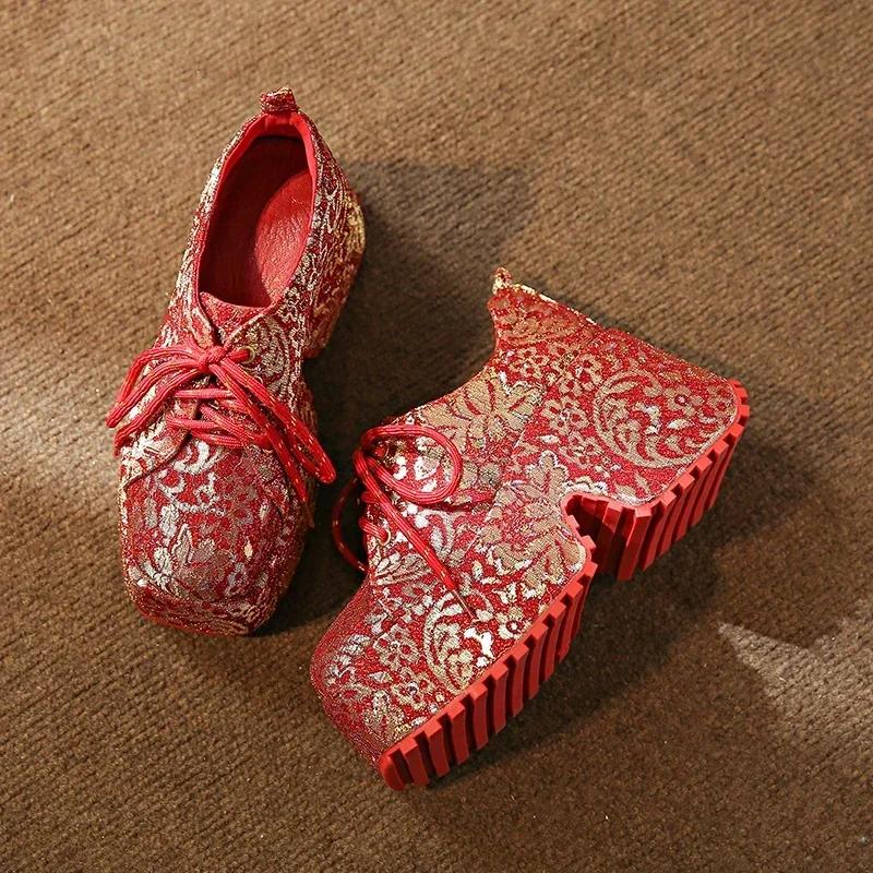

Новые этнические вышитые туфли-одинарки красного цвета в этническом стиле, банкетные туфли, роскошные туфли на толстой подошве для женщин, увеличивающие рост 35