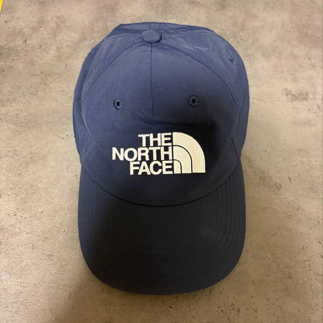 Used THE NORTH FACE navy cap