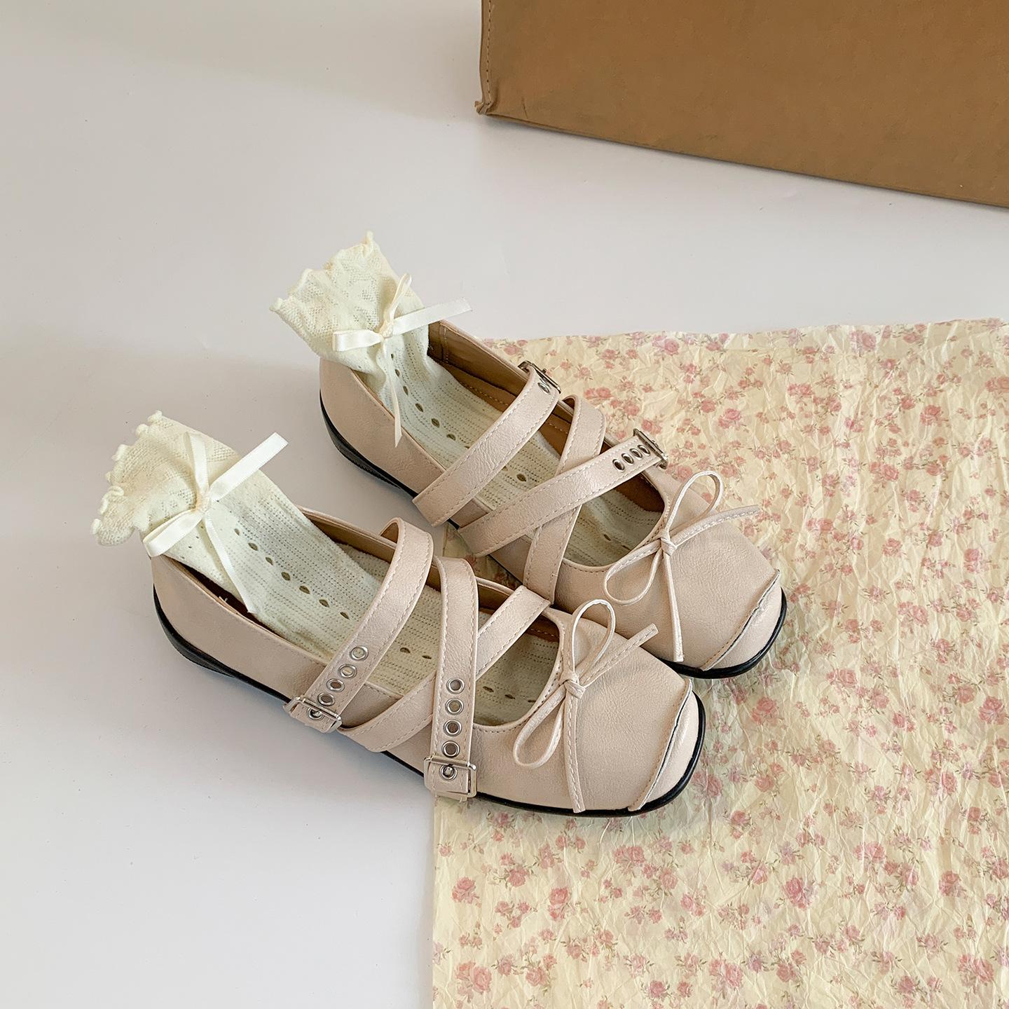 

White punk ballet style shallow mouth platform single shoes women s summer 2025 new models with skirts versatile retro Mary Jane shoes 40 абрикосовый