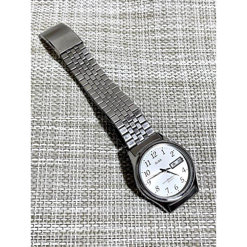 Used [Vintage 1992 Excellent Condition/Working] SEIKO ALBA/Seiko Alba/Day-Date/Silver/Kanji Compatible/Full Metal/Genuine Belt/Wristwatch