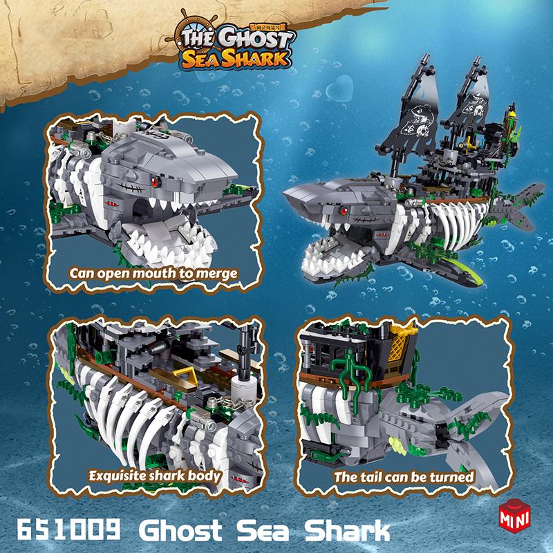 1155PCS Shark Pirate Ship Building Blocks Creative Sea Shark Ghost Ship Model Bricks With Light Kids Educational DIY Toy Gifts