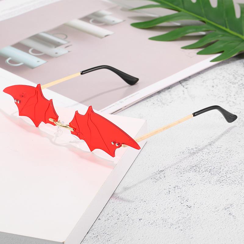 Halloween Dance Bat Shape Personality Sunglasses Fashion Street Fashion Glasses Party Glasses Europe And America