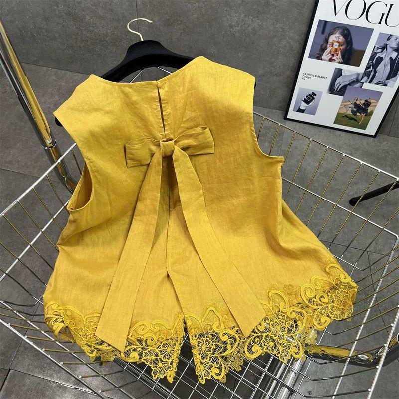 2026 Sleeveless Slimming Lace Camisole - Age-Reducing Patchwork Bow Top for Women's Summer Commute