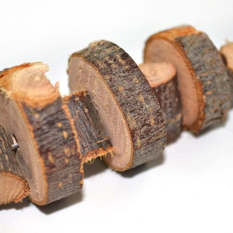 Přírodní dřevěná žvýkací hračka odolná proti kousnutí Snackové hračky pro zmírnění nudy pro papouška křečka činčila
