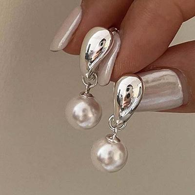 Náušnice z imitácie perál Trendové náušnice z imitácie perál ženy Náušnice z imitácie perál Odnímateľné francúzske elegantné svadobné šperky Doplnky na párty pre ženy