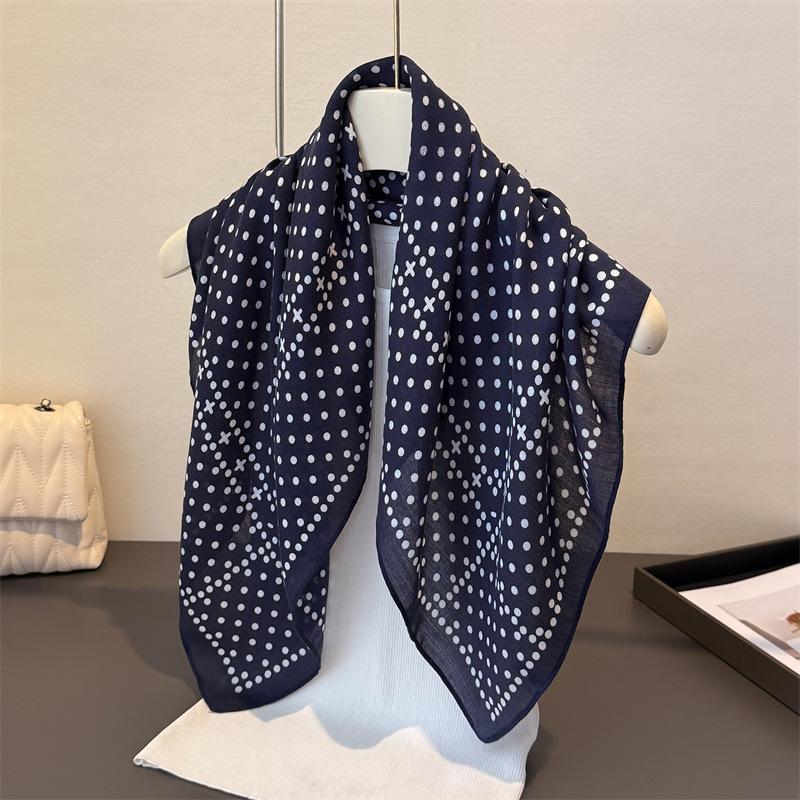 New retro small square scarf -blocked cashew silk scarf imitation neckerchief sun protection decoration for women