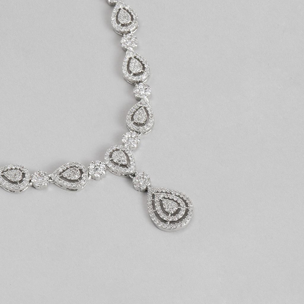Versilbertes, rundes Diamant-Halsketten-Set mit Diamanten für Damen