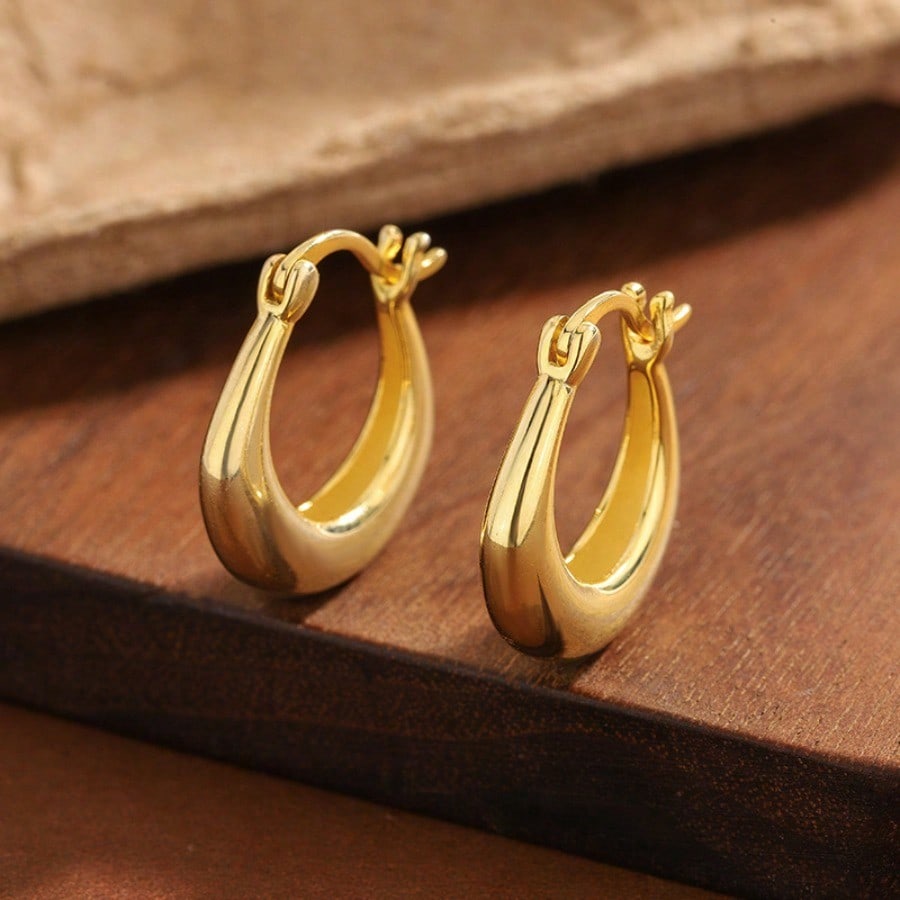 Small Fat Ring Earrings Summer Women's Light Luxury Plain Ring Ear Buckle Niche Design Earrings