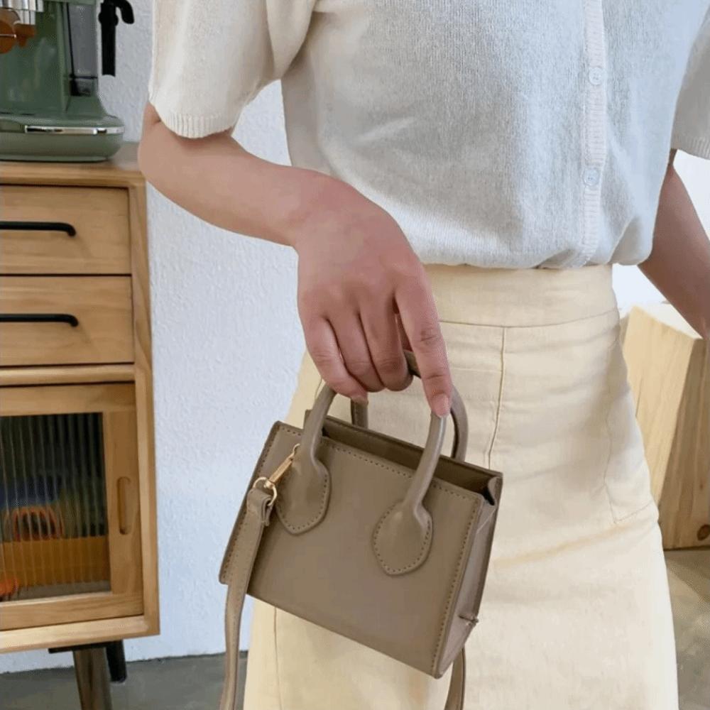 PU Leather Small Square Bag Minimalist Flap Shoulder Purse Women's Crossbody Bag  Literary Crowds