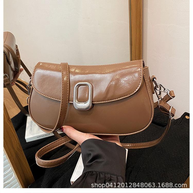 

2025 new bag niche design retro trend spring and summer versatile commuter shoulder oblique span bag