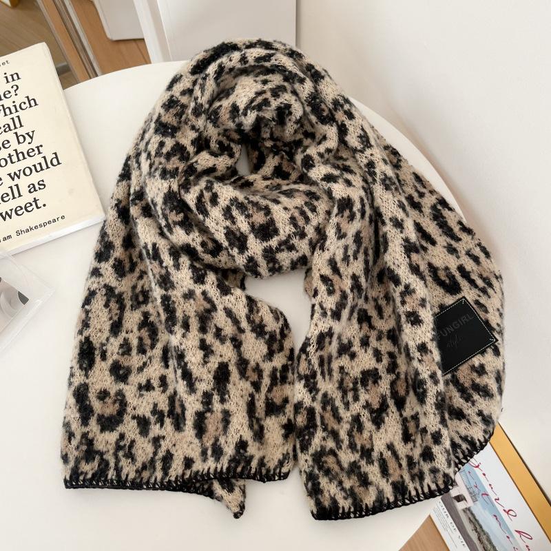 Leopard Print Plush Scarf Women's Winter New Retro Thickened Warm Millennial Babes Style Scarf Shawl Student