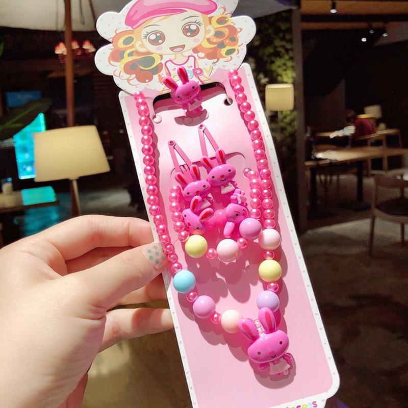 

Подарочный набор принцессы с украшениями для девочек: Ожерелье, Браслет, Кольцо, Заколка для волос и Завязка