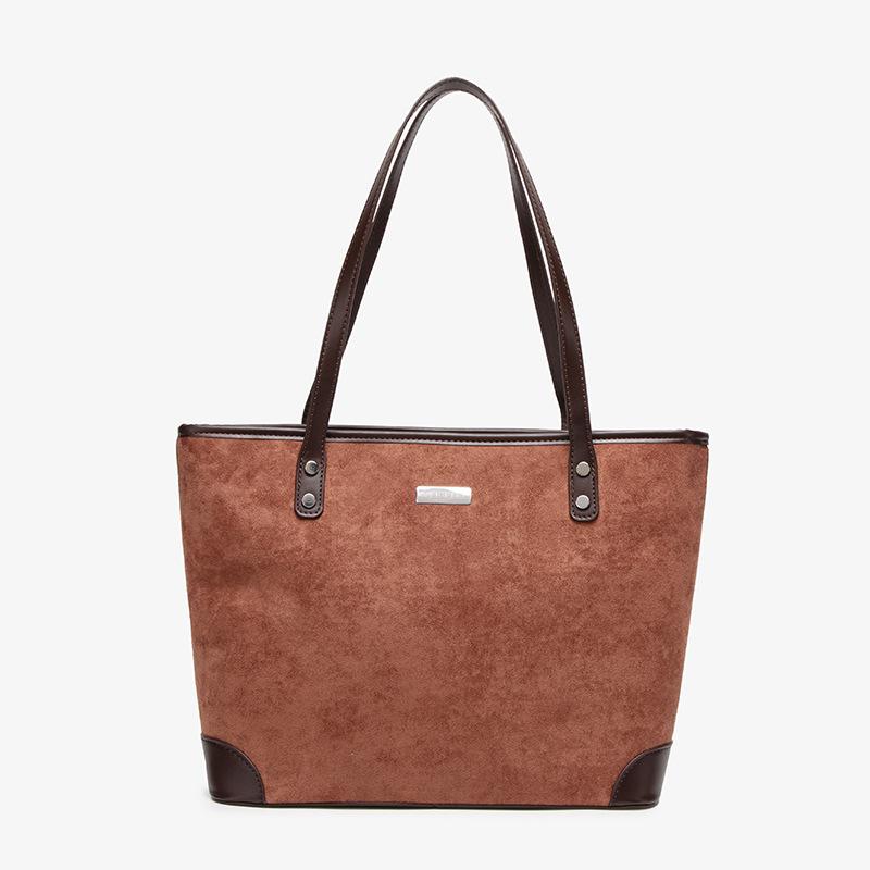 Fashion and leisure large-capacity tote bag women's new large bag texture matte niche commuter shoulder bag