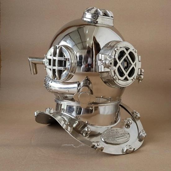 45.72 cm Nautical Scuba Diving Helmet Mark V US Navy Deep Sea Diving Divers Helmet Chrome Plated Helmet Gift