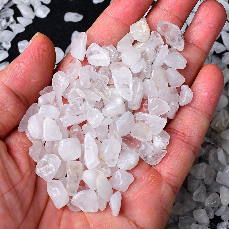 Natural White Crystal Decorative Handicraft Stone for Fish Tanks & Buddha Offerings