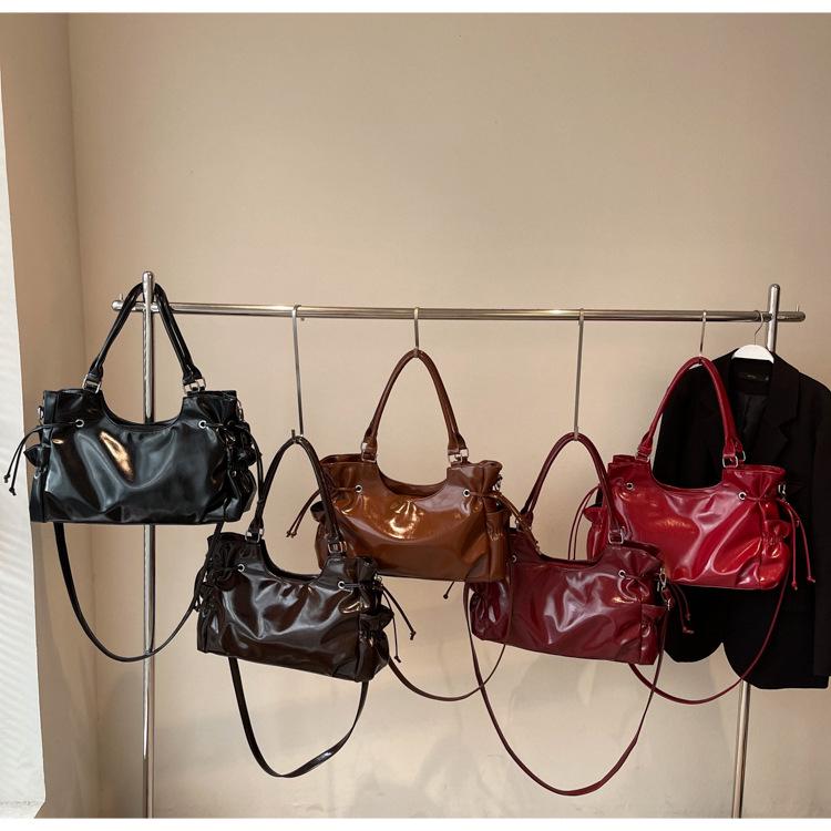 Women's Large Capacity Crossbody Bag - Solid Color PU Shoulder Handbag for Autumn/Winter
