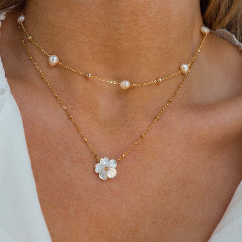 Stainless Steelss Shell Flower Pendant Necklace For Women Vintage Gold Color Heart Clavicle Chain Romantic Necklace Zircon Gift