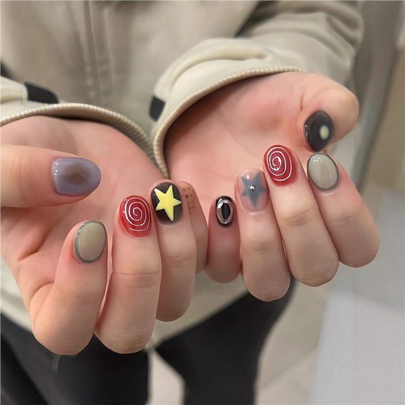 24PCS Y2k Short Square Press on Fake Nails Cute Star Swirl Stripes French False Nails for Hot Girls Sweet Cool Wearable Manicure