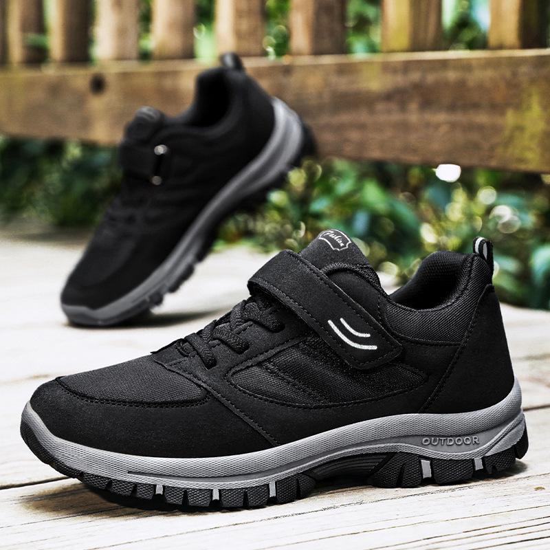 Men's Large Size Lightweight Velcro Walking Shoes - Comfortable Outdoor Travel Footwear for Middle-aged and Elderly Dads