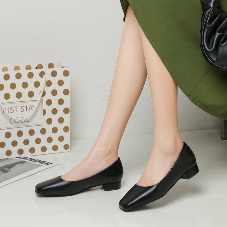 2023 Autumn Women's Large Size Square Toe, Thick Heel, Comfortable Low Heel Grandma Shoes